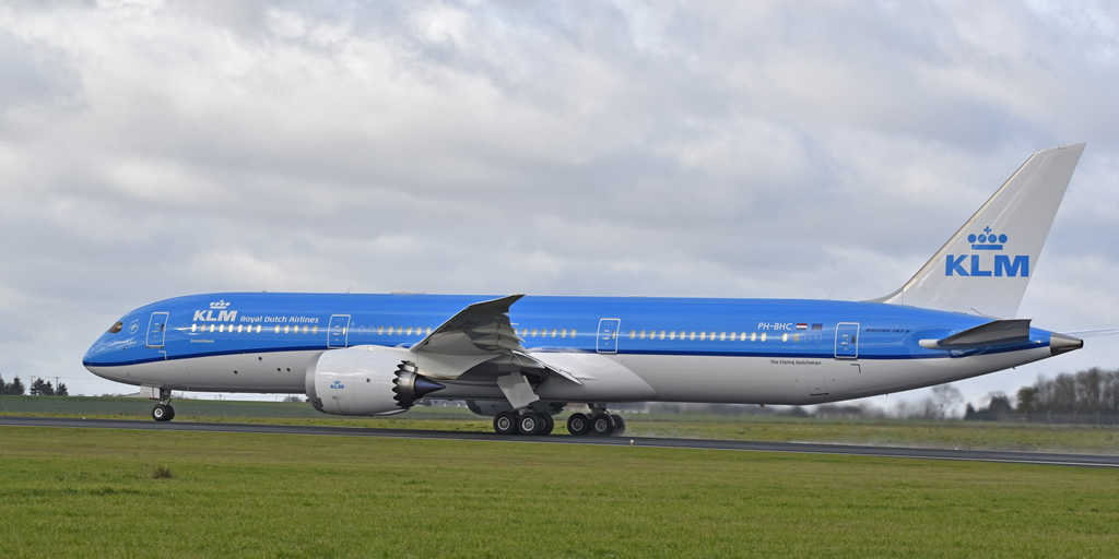 KLM Royal Dutch Airlines Boeing 787-9 "Sunflower", Registration No. PH-BHC